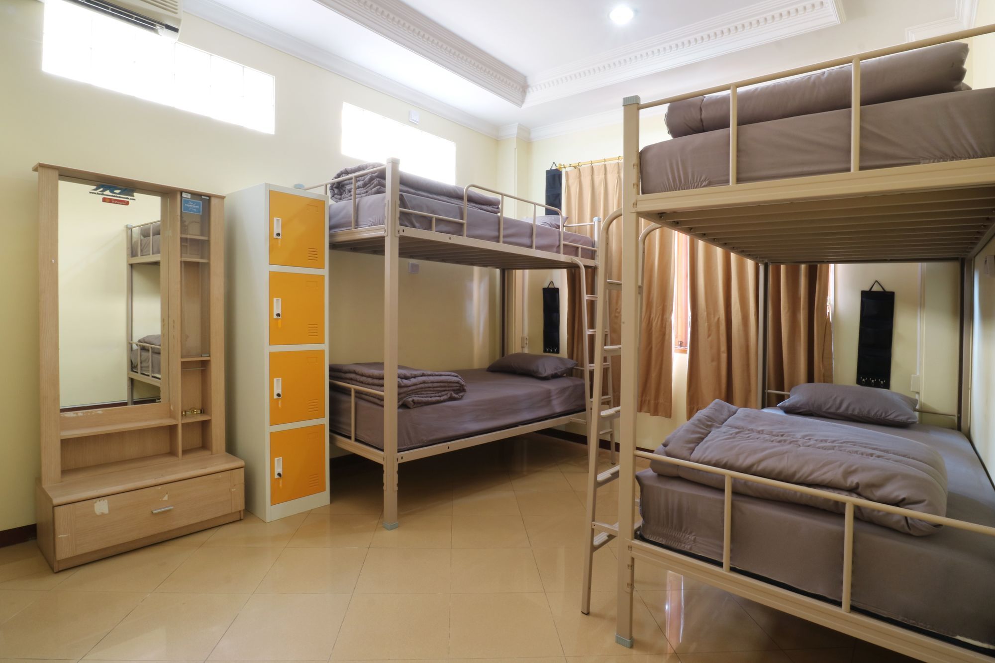 Maharani Guesthouse Tebet Syariah Jakarta Exterior foto